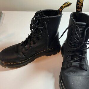 Dr. Martens Unisex 1460 Originals 8-Eye, Soft Toe Slip Resistant